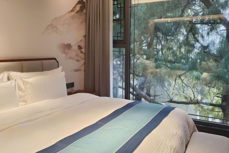 Bedroom 2, Qiqushan Hotel, Mianyang