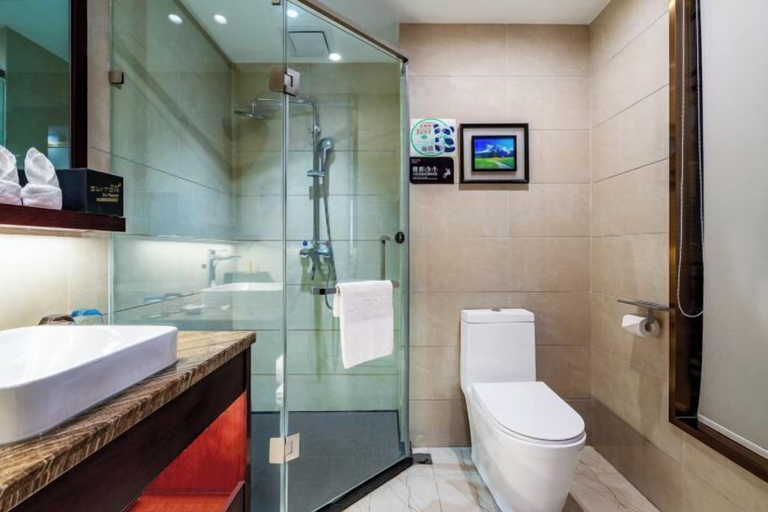 Bathroom 4, Suiton Plus By Paxton Linzhi, Nyingtri