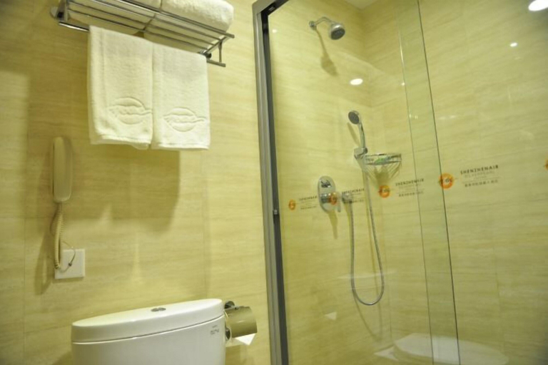 Bathroom 4, Shenhang Yinju Mingzhu Hotel, Jiaxing