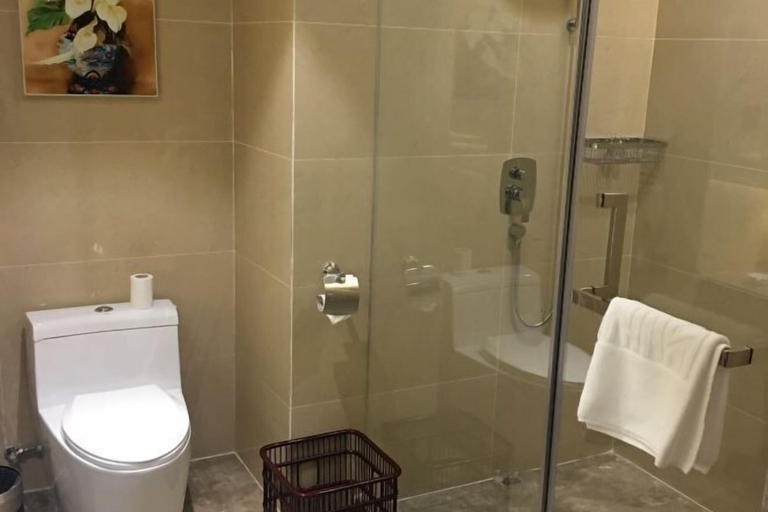 Bathroom 4, Guansheng International Hotel, Jieyang