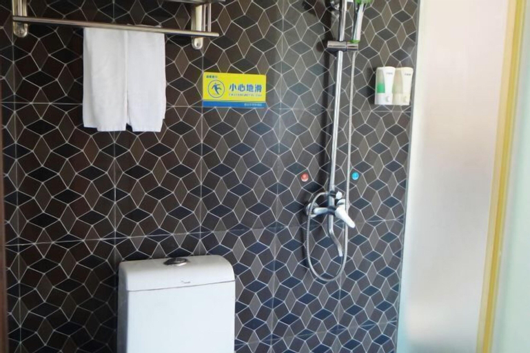 Bathroom 8