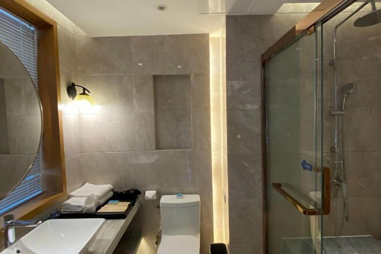 Bathroom 4, Savile Resort Hotel, Fangchenggang