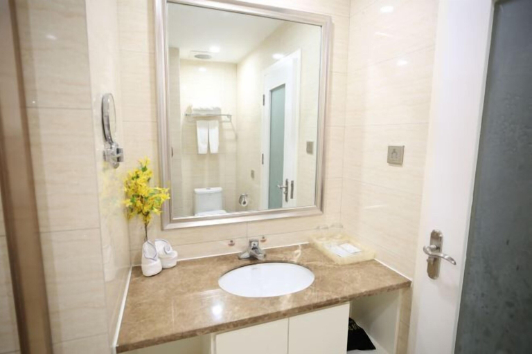 Bathroom 3, Fangte Dongxiang Hotel, Zhuzhou