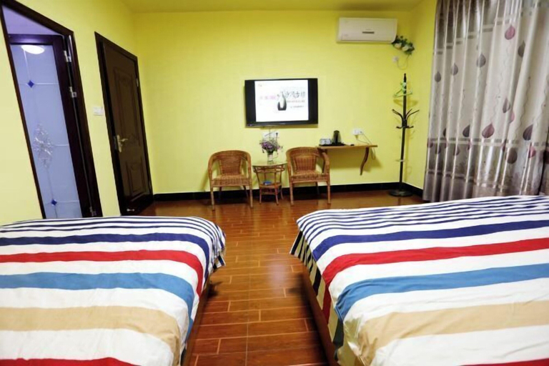 Bedroom 3, Haiyun Inn, Huangshan