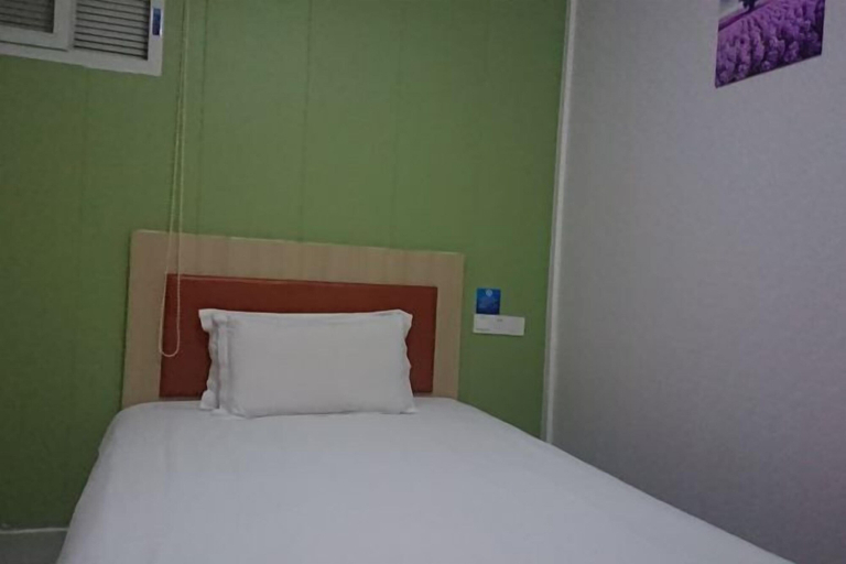 Bedroom 3, Baishijie Hotel, Shantou
