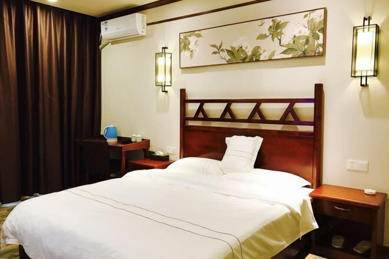 Bedroom 2, Nanyi Hotel, Zunyi