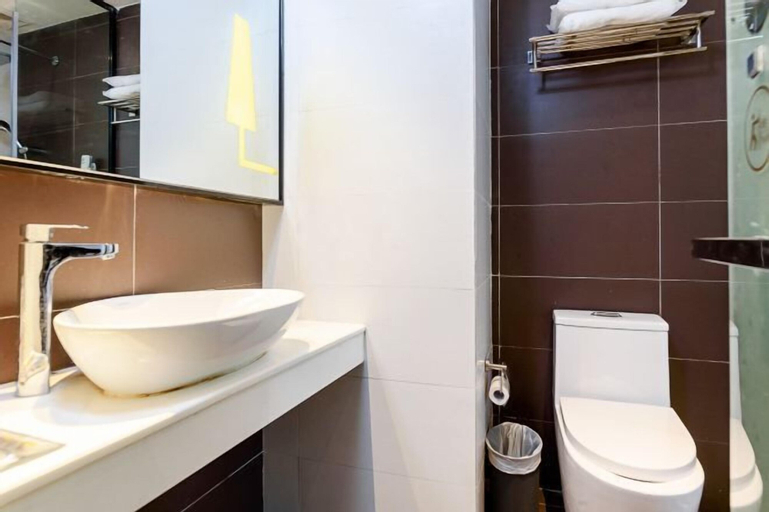 Bathroom 8