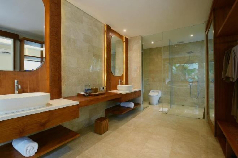 Bathroom 4