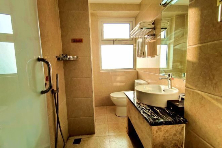 Bathroom 3, Meishan Hotel (County Government Store), Handan
