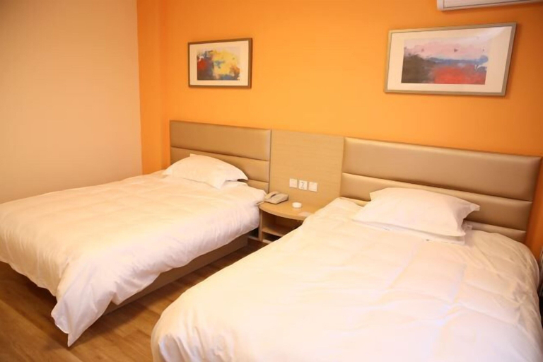 Bedroom 3, Grace Inn (Yutai Bus Station), Jining
