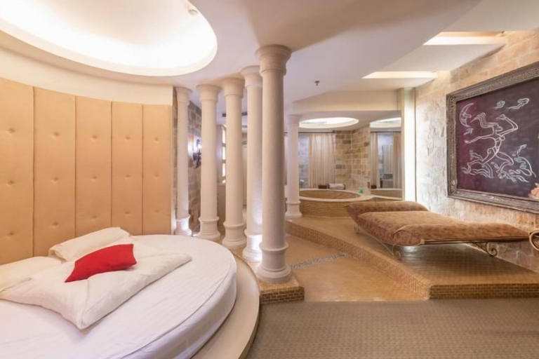 Bedroom 3, Mascot Hotel, Zhongshan