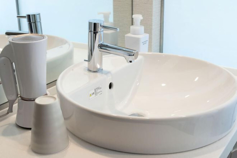 Bathroom 20