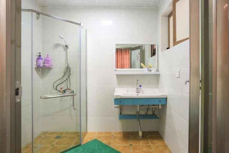 Bathroom 3, Boxi Haiyun Hot Spring Holiday Villa, Huizhou