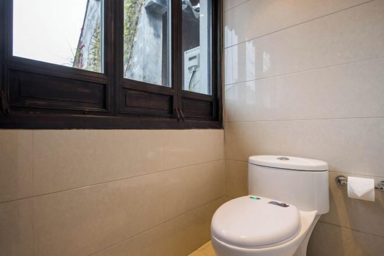 Bathroom 3, Yizai Qingyun Chinese-style Courtyard, Suzhou