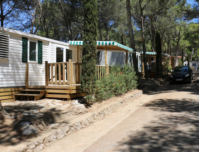 Mobile Homes by KelAir at Castell Montgri, Girona