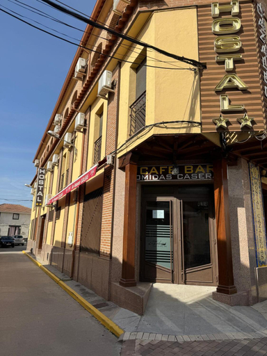 Others 5, Hostal cazalegas, Toledo
