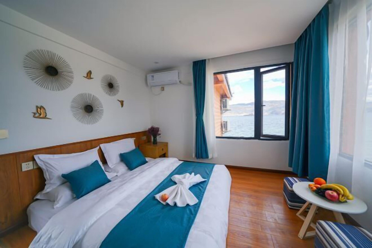 Bedroom 3, GW. Flower Time, Lijiang
