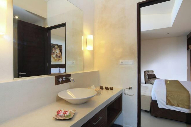 Bathroom 6