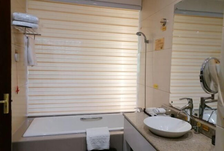 Bathroom 4, Bei Long Garden Hotel, Weifang