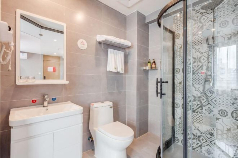 Bathroom 3, Mianyang Tianhong Hotel, Mianyang