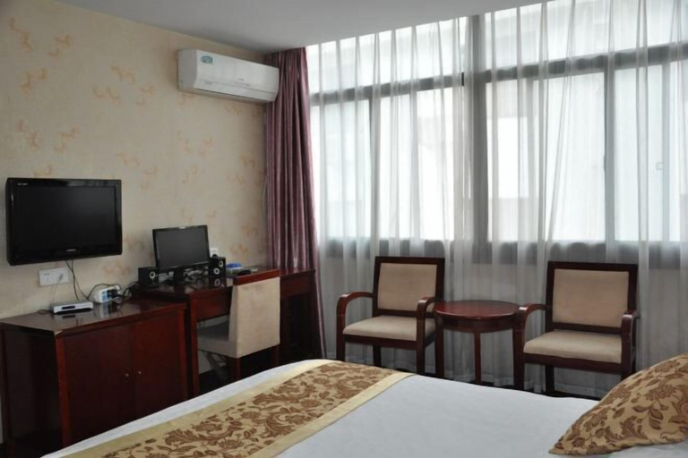 Bedroom 2, Q+ Jiuhuashan Hongyunlou Grand Hotel, Chizhou