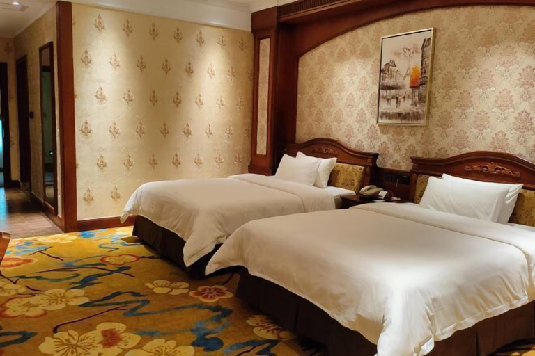 Bedroom 3, Guangning Overseas Chinese Hotel, Zhaoqing