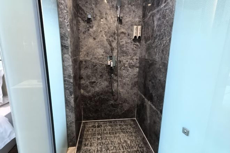 Bathroom 3, Pinju Wanguo Hotel, Qiannan Buyei and Miao