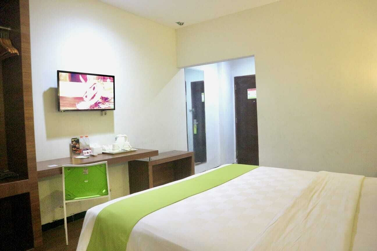 Bedroom 13