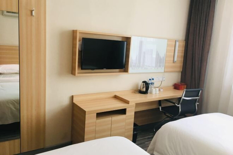 Bedroom 2, City Comfort Inn (Ziyun Getu Avenue), Anshun