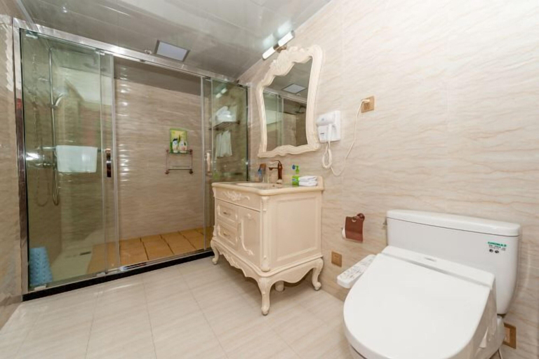 Bathroom 4, Yaoli Holiday Hotel, Jingdezhen