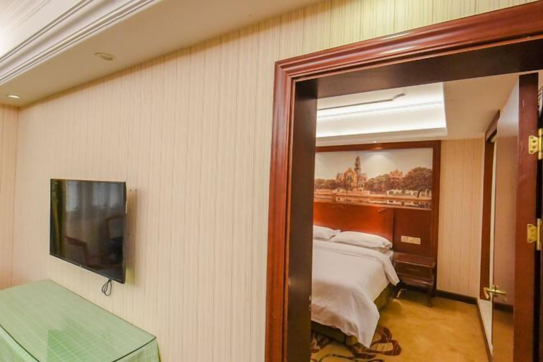 Bedroom 3, Fenghua Hotel, Ningbo