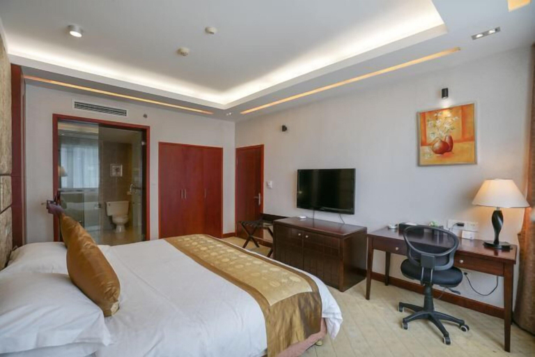 Bedroom 3, East Hotel, Neijiang]]