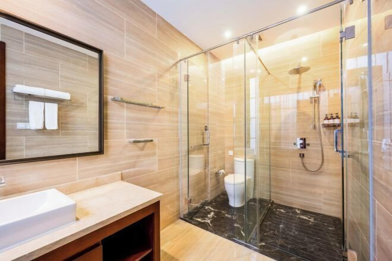 Bathroom 4, Moganshan Liangshe Health Resort Hotel, Huzhou