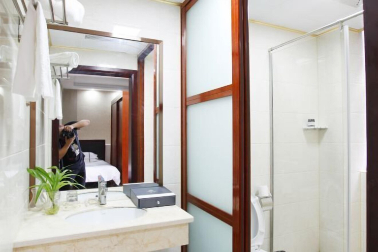 Bathroom 4, New Saitun Hotel, Jinhua