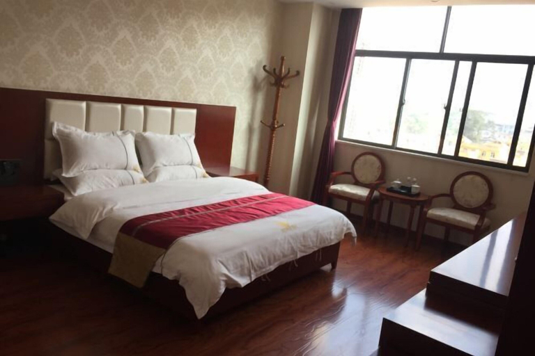 Bedroom 3, Hongwei Hotel, Lincang