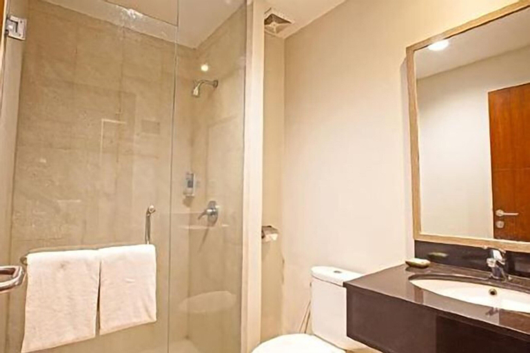 Bathroom 7
