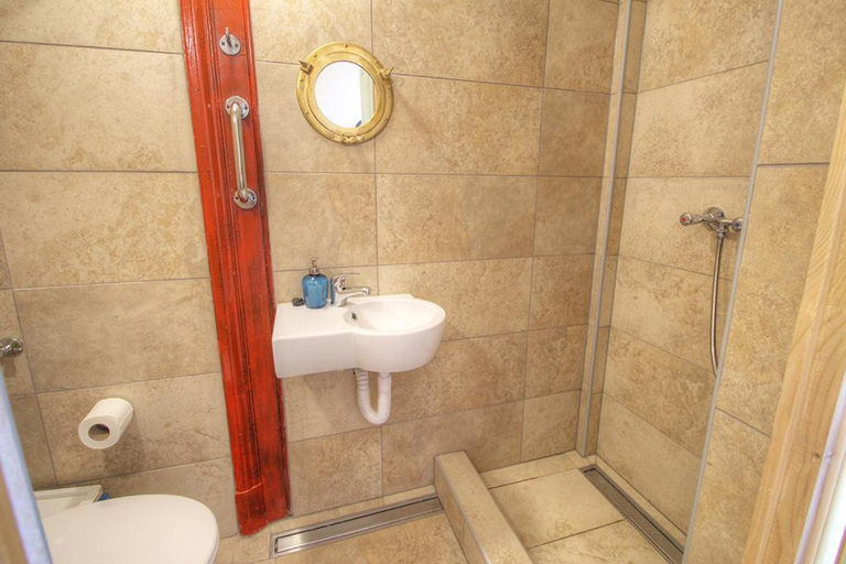 Others 5, Lavender Circus Hostel, Doubles & Ensuites, Budapesti