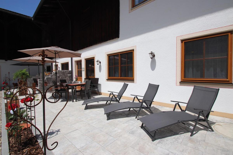 Others 4, Cafe Wastelbauerhof - Urlaub auf dem Bauernhof, Rosenheim