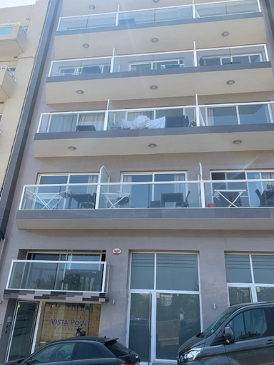 Entrance 2, Vista Point - Cast Renting