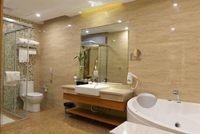Bathroom 7