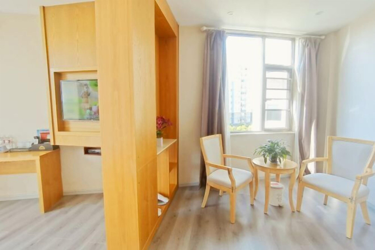 Others 4, Xiongfeng Hotel, Chuxiong Yi