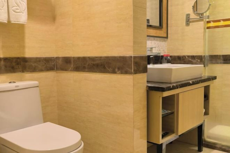 Bathroom 4, Huaxia Conifer Hotel, Dazhou