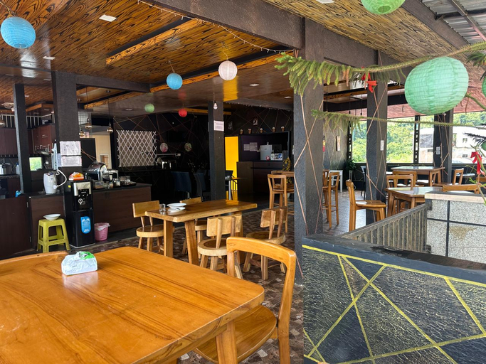 Food & Drinks 5, Villa Matano Sorowako, East Luwu