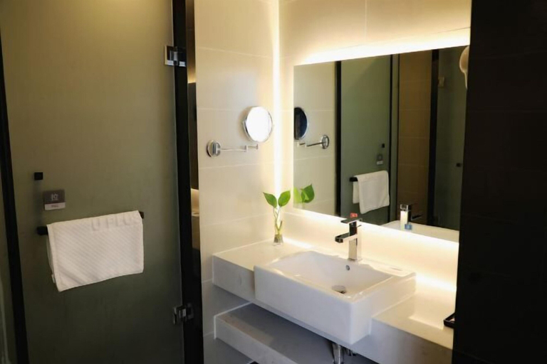 Bathroom 3, Shankee Hotel (Junan County Longshan Road), Linyi