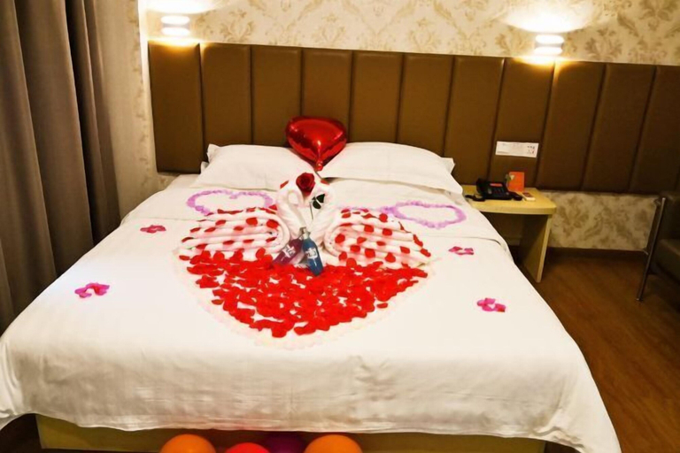 Bedroom 3, Golden Season Chain Hotel, Huizhou