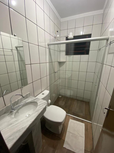 Bathroom 2, Hotel Calema, Capitão Leônidas Marques