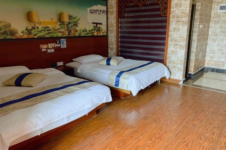 Bedroom 3, Taisenge Hotel, Xishuangbanna Dai