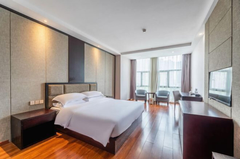 Bedroom 13