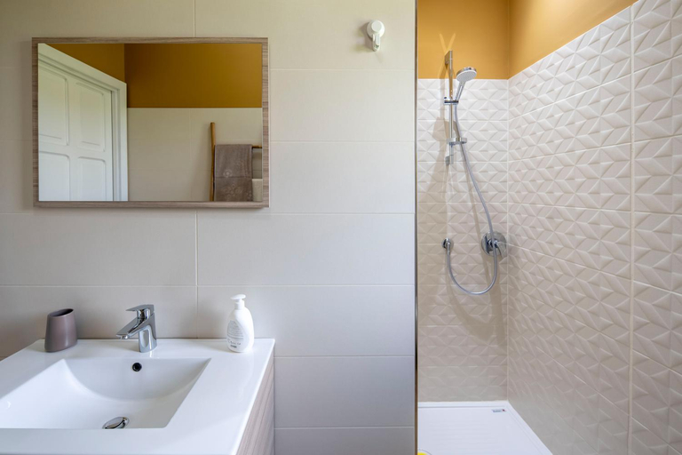 Bathroom 3, Villa Alma, Palermo