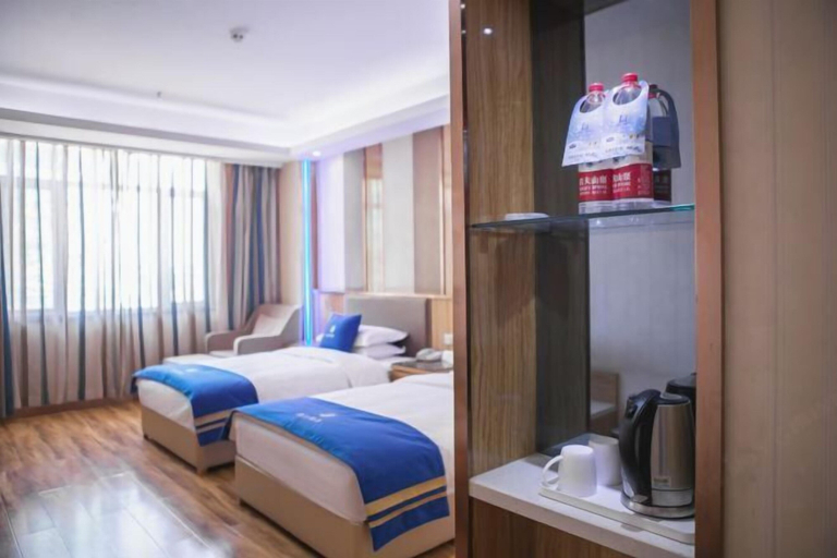 Bedroom 3, Super 8 Hotel Zepu Fatong Park, Kashgar